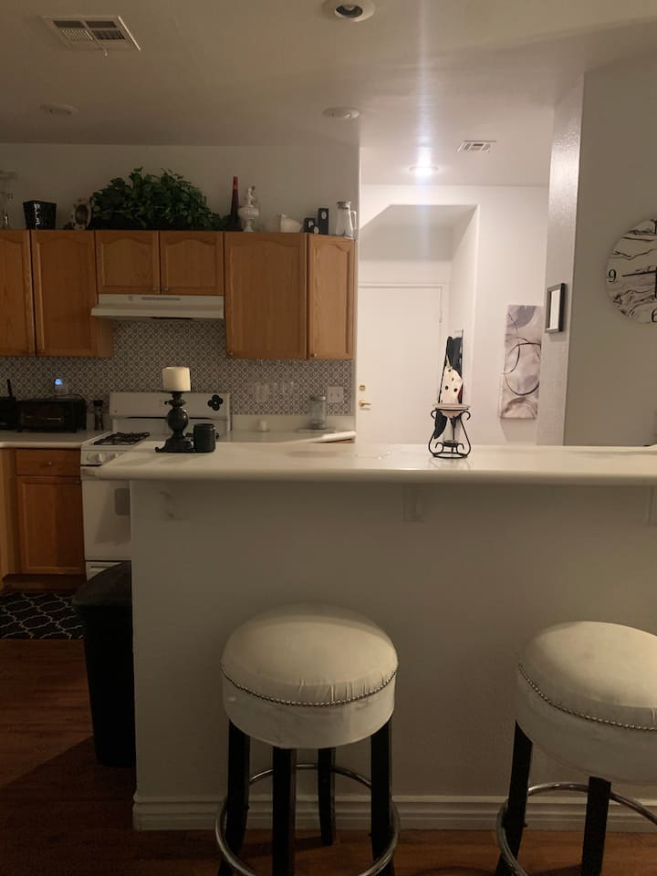 Schönes 1 Schlafzimmer mit eigenem Bürobereich Reihenhäuser zur Miete