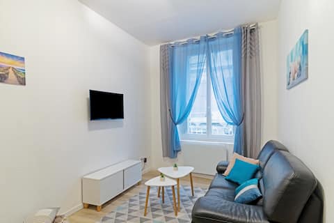 Cozy T2 Automatic check-in downtown