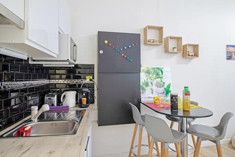 Beautiful T3 Automatic check-in Downtown