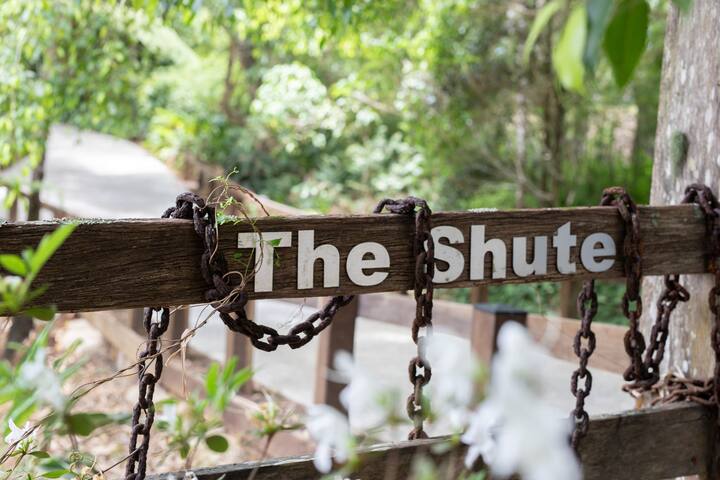 Cottage at The Shute. gallery image 3