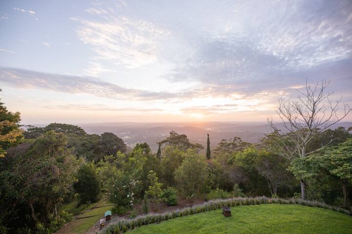 Cottage at The Shute.