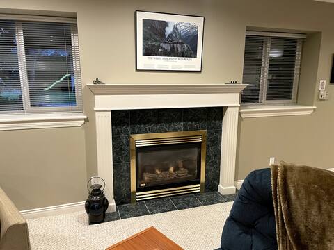 Popular Airbnb listing: HUGE & QUIET • Spacious Retreat~Minutes from Hwy1 in Surrey