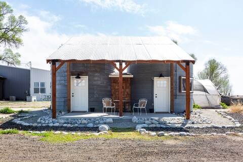 Red Daisy Farm - Silos