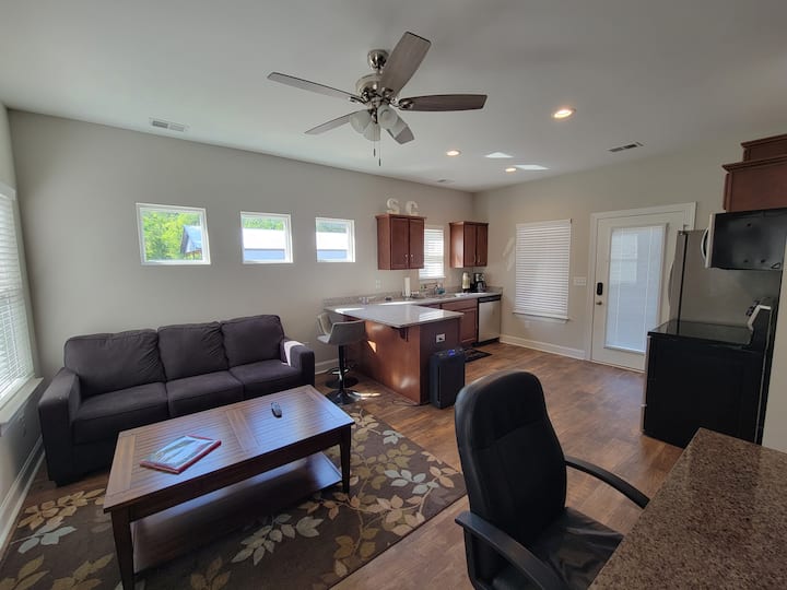 Casita Guest House- Country Feel- Great Location - Discovery Island, Simpsonville