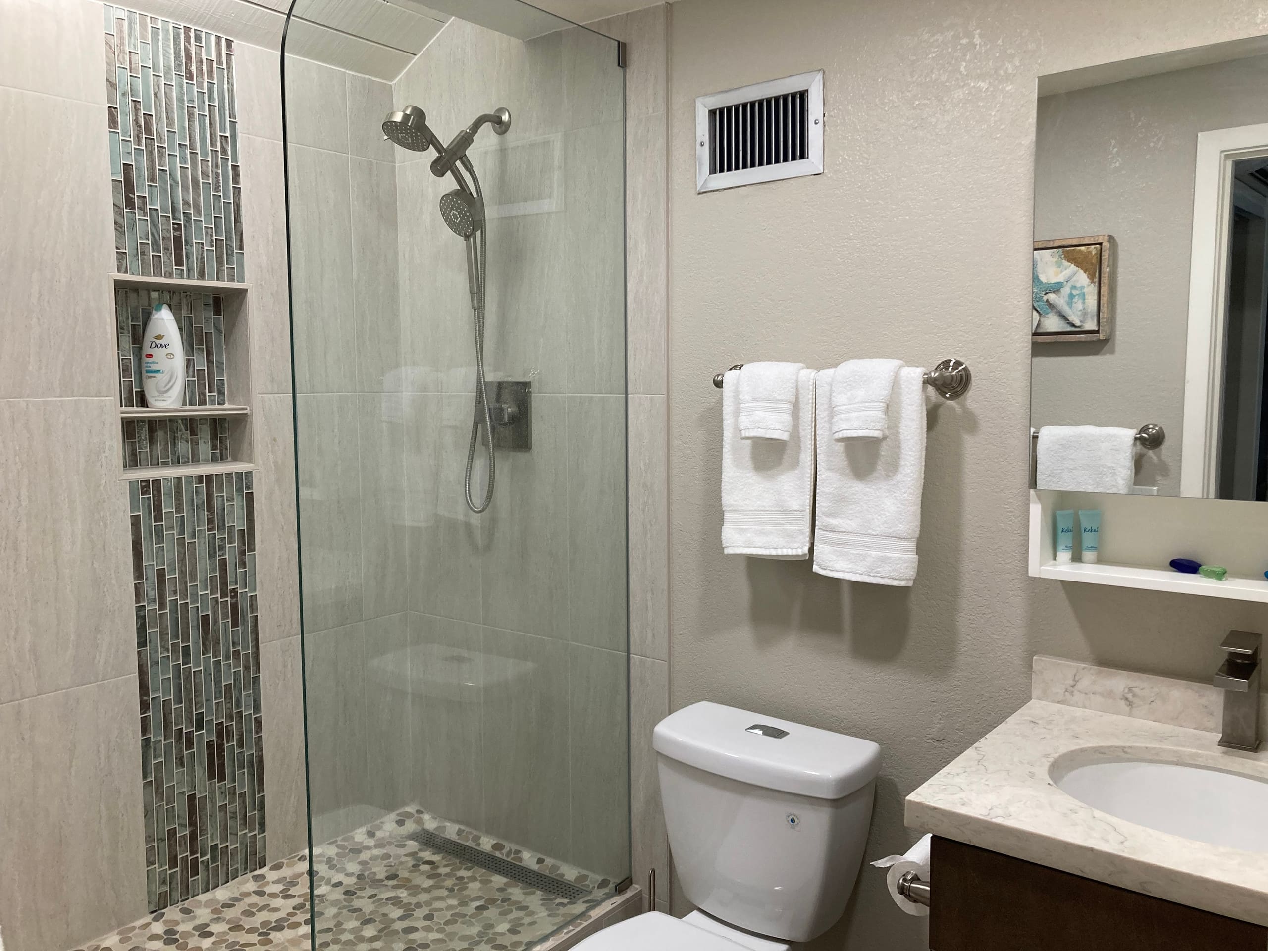 Condo in Kihei · ★4.98 · 2 bedrooms · 3 beds · 2 private baths - Image 14