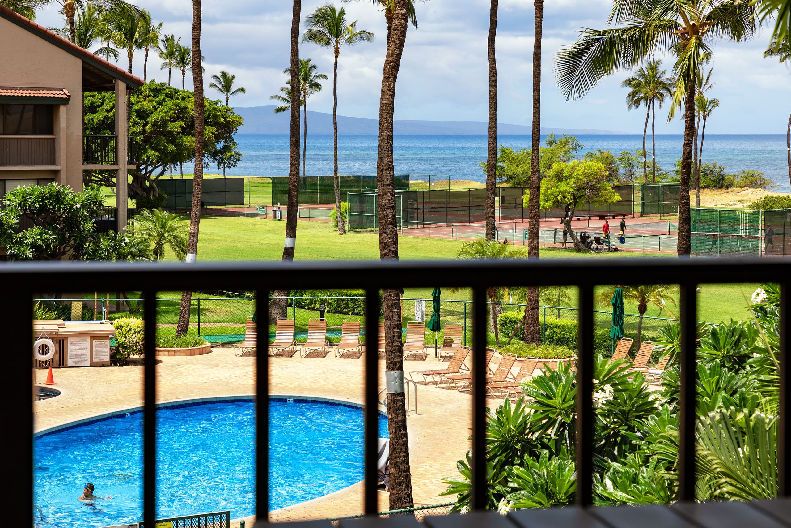 Condo in Kihei · ★4.89 · 3 bedrooms · 5 beds · 3 private baths - Image 35