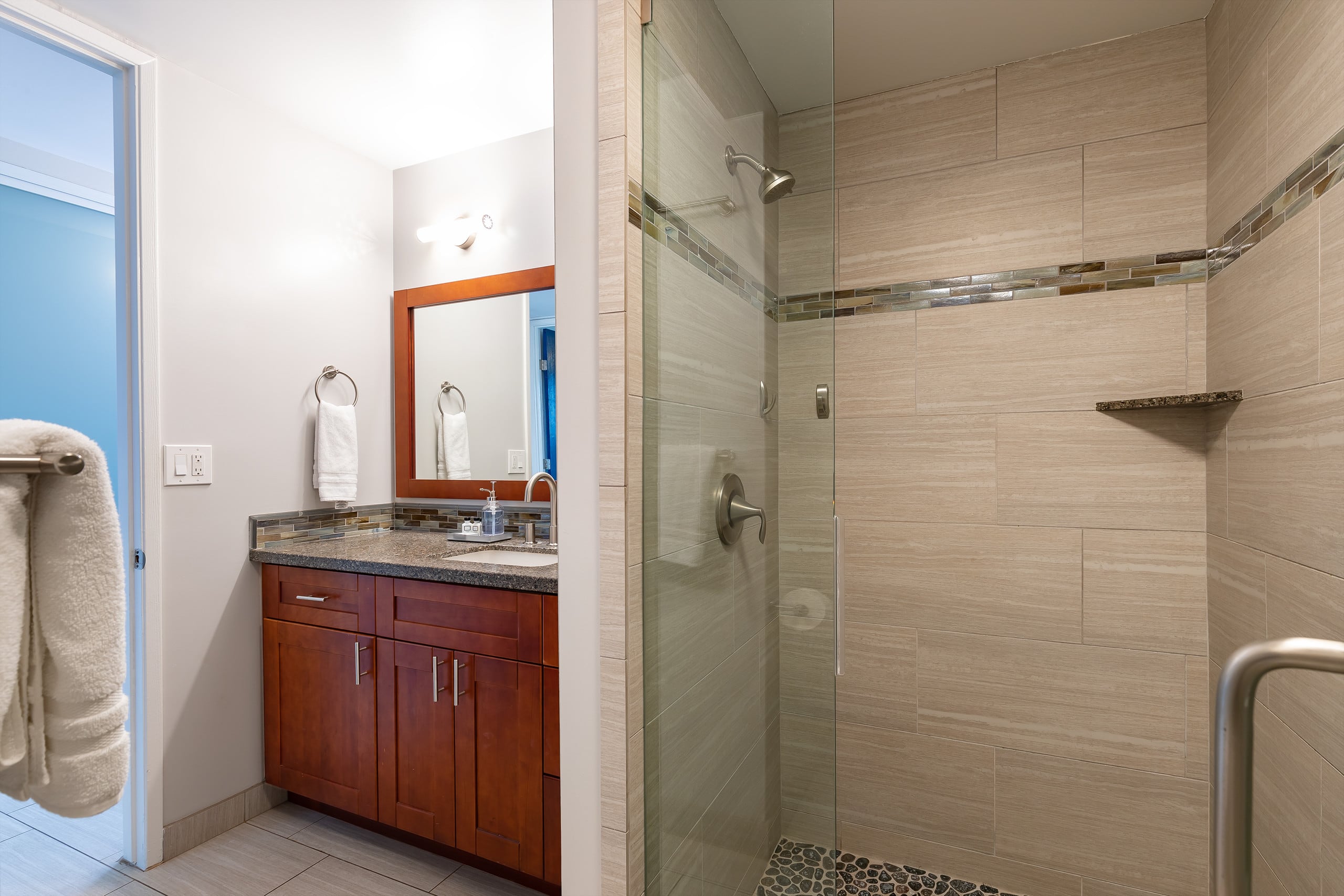 Condo in Kihei · ★4.89 · 3 bedrooms · 5 beds · 3 private baths - Image 33