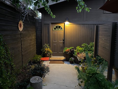 Culver City Stylish Guesthouse