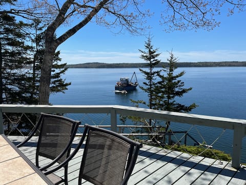 KING'S LANDING - ON EGGEMOGGIN REACH