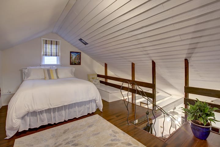 Udoban loft s bračnim krevetom Super-Plush