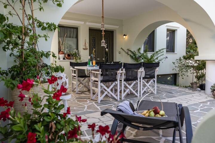 Peratsi maisonette gallery image 2