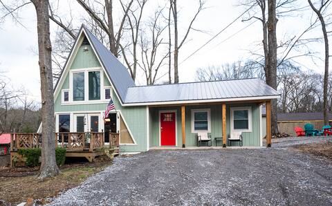 Newly Remodeled Aframe - Pet Friendly