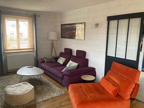 Annonce Airbnb populaire: Terrace apartment, with parking near C. Ville à Beaune