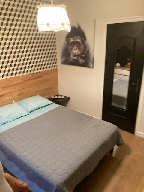 חדר השינה השני, עם מיטה בגודל 140x200