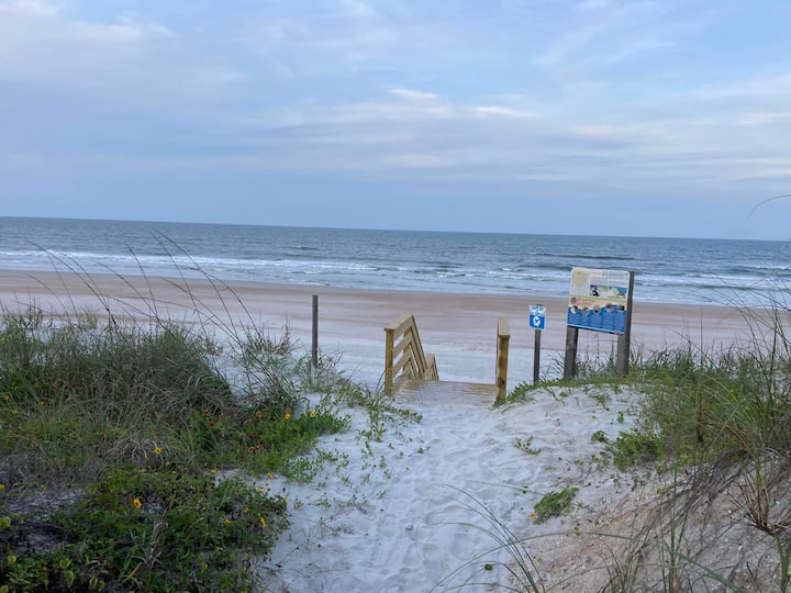 Vilano Beach Pet Friendly 6 Ocean Sounds Cottage Cottages for Rent in