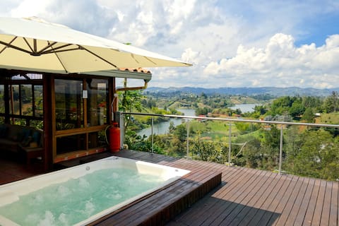 Top Airbnb: Bethania, Scenic rural house with impressive views in El Peñol