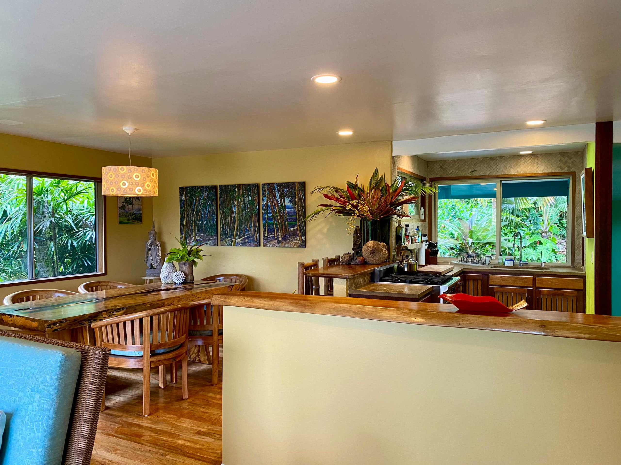 Home in Pahoa · ★4.96 · 3 bedrooms · 3 beds · 2 baths - Image 8