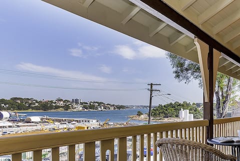 Top performing Airbnb: Water Views 6 Bedroom Home in Sydney The Rocks #78 in Millers Point