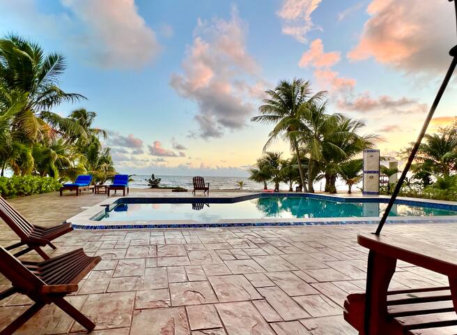 Beachfront Villa with a Pool and 360° Views gallery image 2