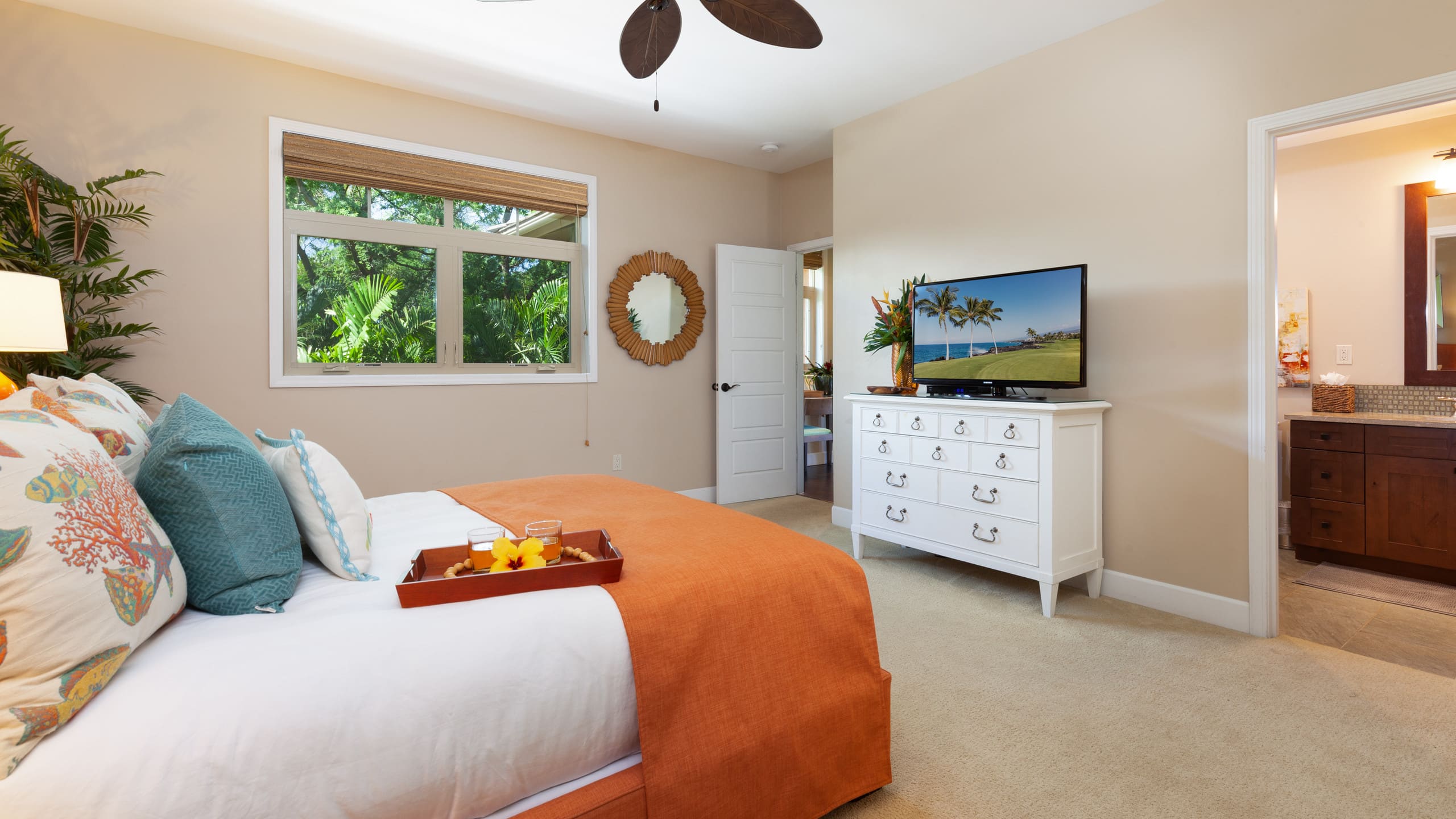 Home in Waimea · ★5.0 · 4 bedrooms · 6 beds · 3.5 baths - Image 14