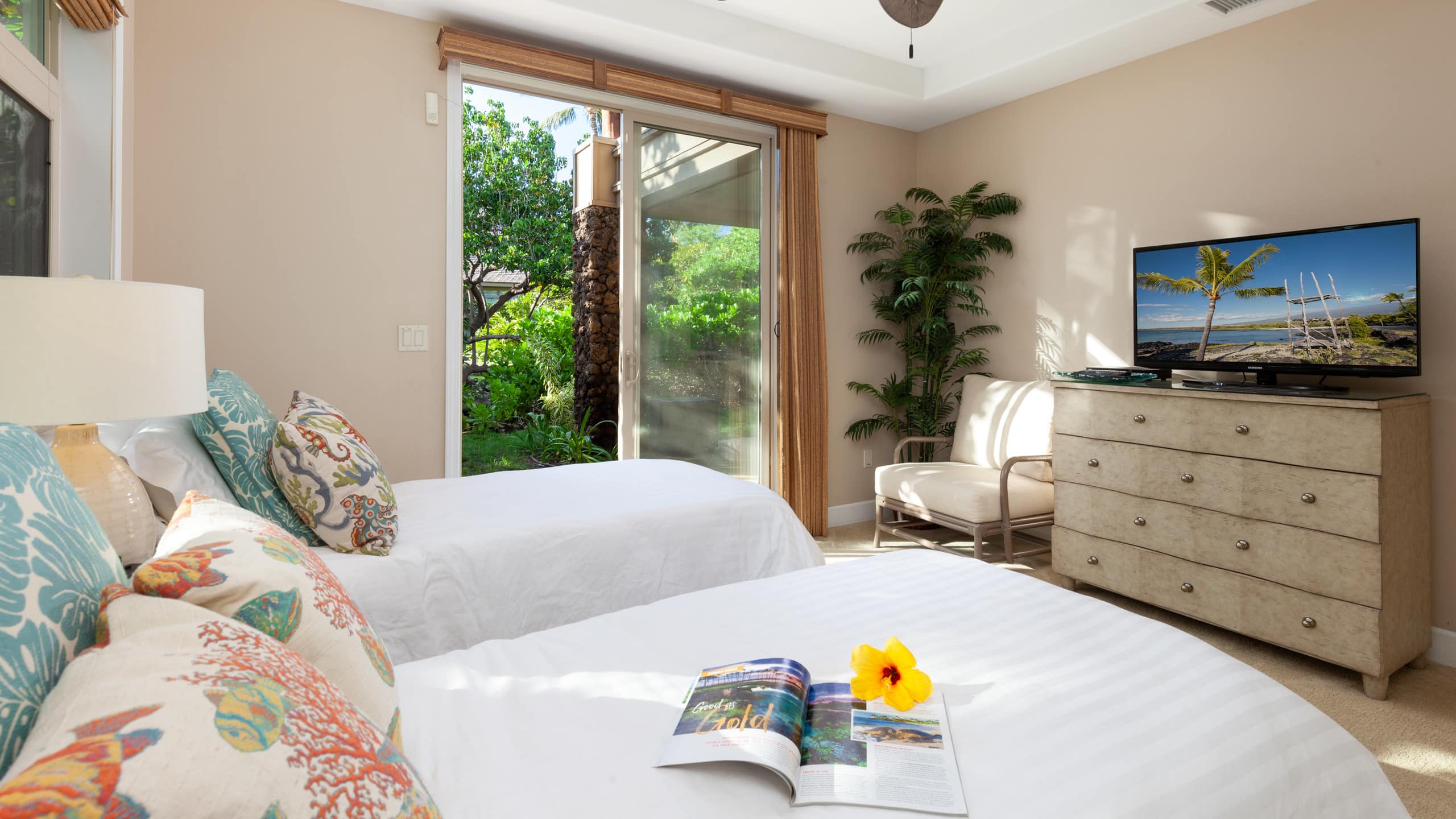 Home in Waimea · ★5.0 · 4 bedrooms · 6 beds · 3.5 baths - Image 17