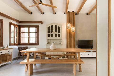 VILLA ZOE (Beach house)/RENOVATED!