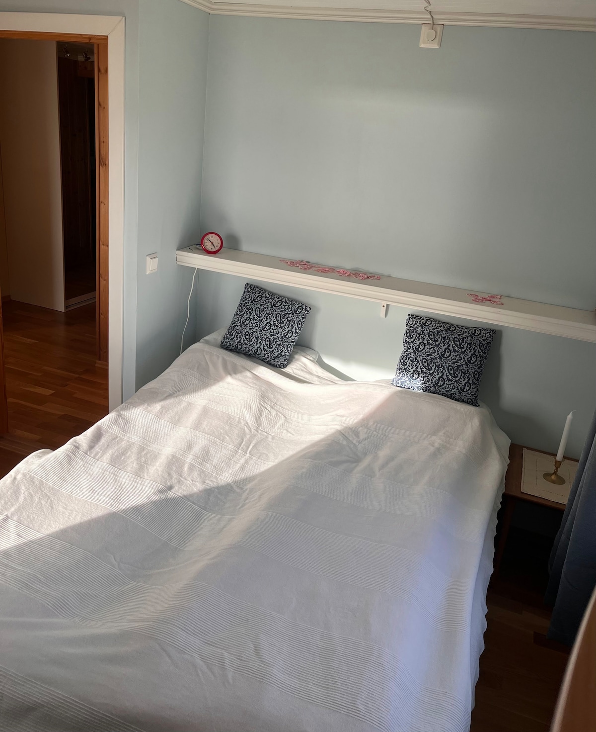 غرفة النوم الرئيسية