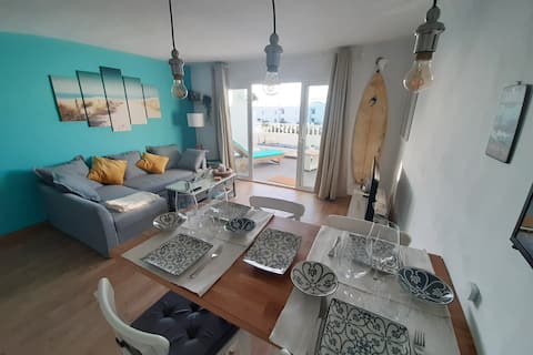 Summer apartment w/swimming pool nearby the beach