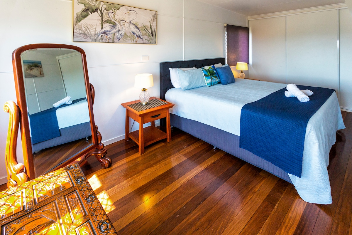 Hoofdslaapkamer - kingsize bed