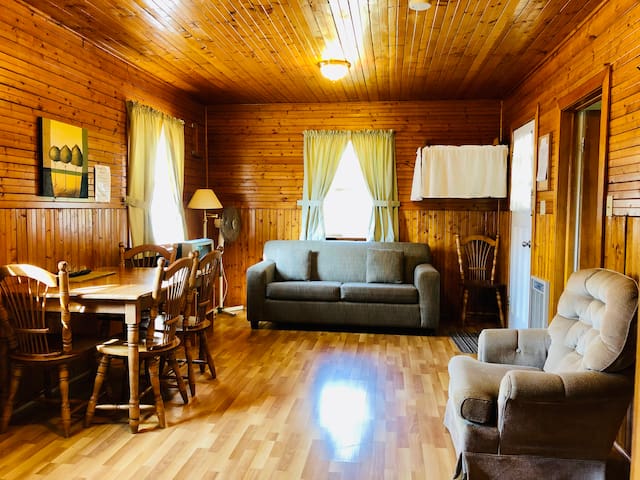 Green Gables Bungalow Court Cottages managed Airbnb listing 1