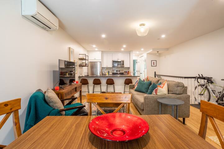 Brownstone living in the heart of Park Slope gallery image 4