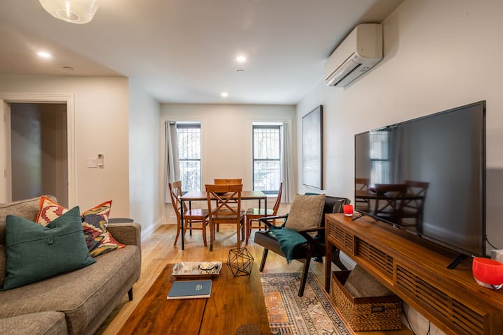 Brownstone living in the heart of Park Slope gallery image 3