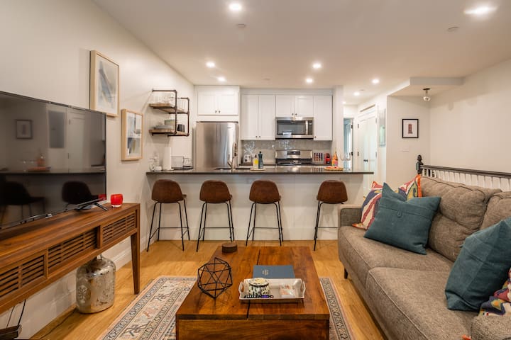 Brownstone living in the heart of Park Slope gallery image 2