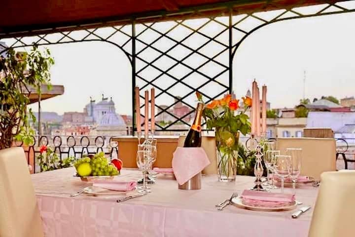 Atticus Luxury Penthouse with Stunning Terrace gallery image 3