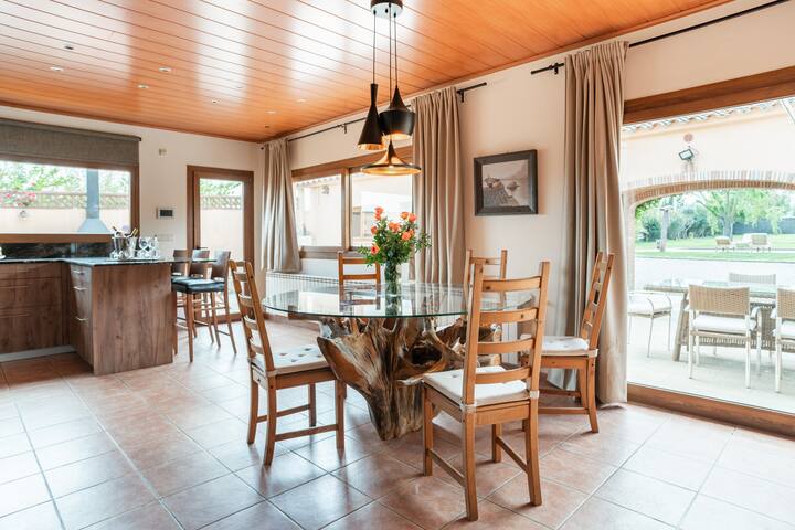 Magnifica Villa aislada gallery image 4