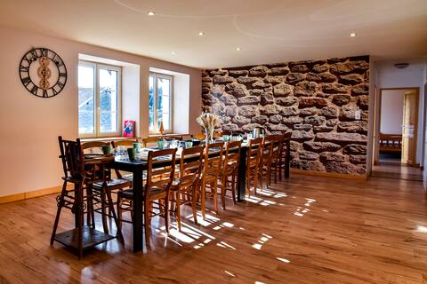 Gîte "Les Potentilles": 14 people