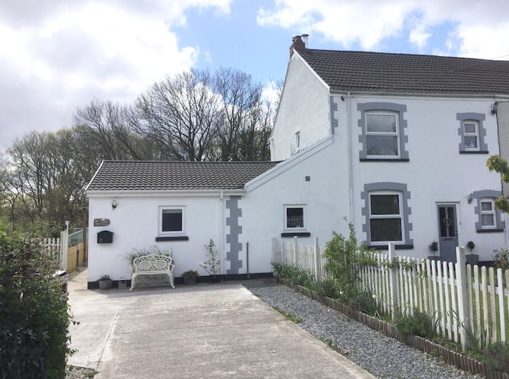 Rhos Vacation Rentals & Homes Wales, United Kingdom Airbnb