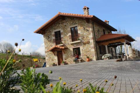 Cabaña Abuela de Selaya. Vacation Chalet