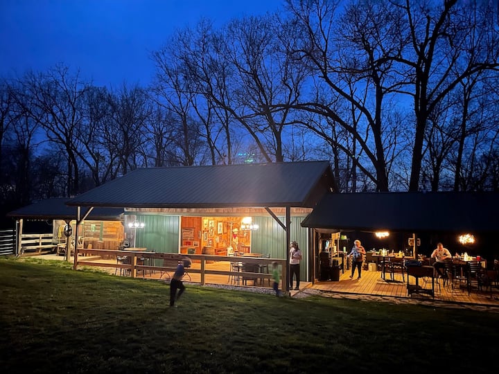 Willow Acres Farm Kentucky Farm and Country Venue Farm stays for Rent