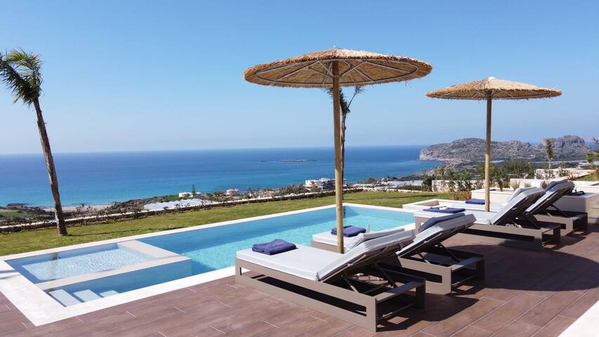 Villa Mare I Free* Heated pool & Infinite blue!