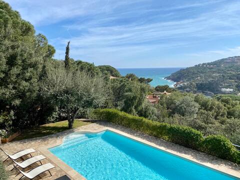 Luna Llena | charming villa Begur | seaview