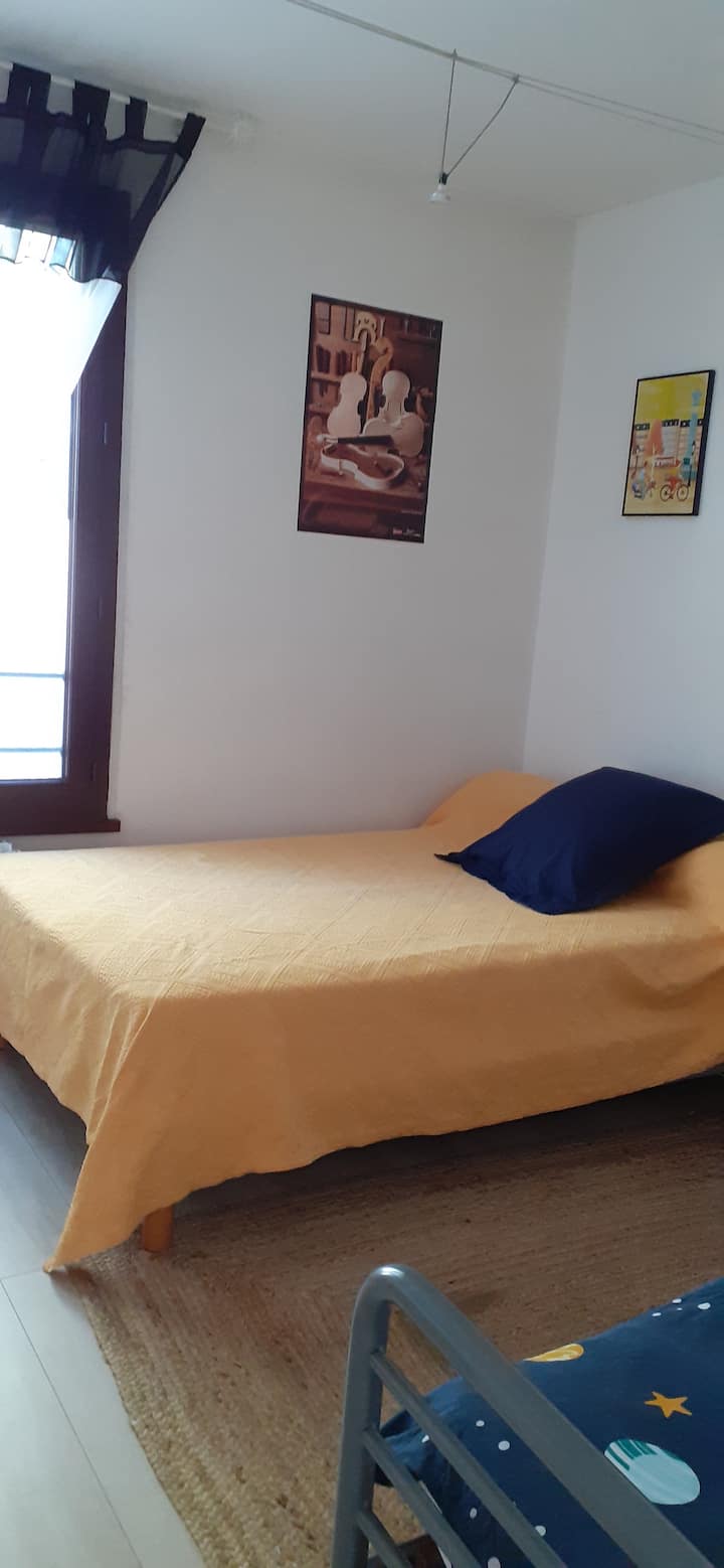 kitanda kidogo cha kulala cha watu wawili Kaskazini