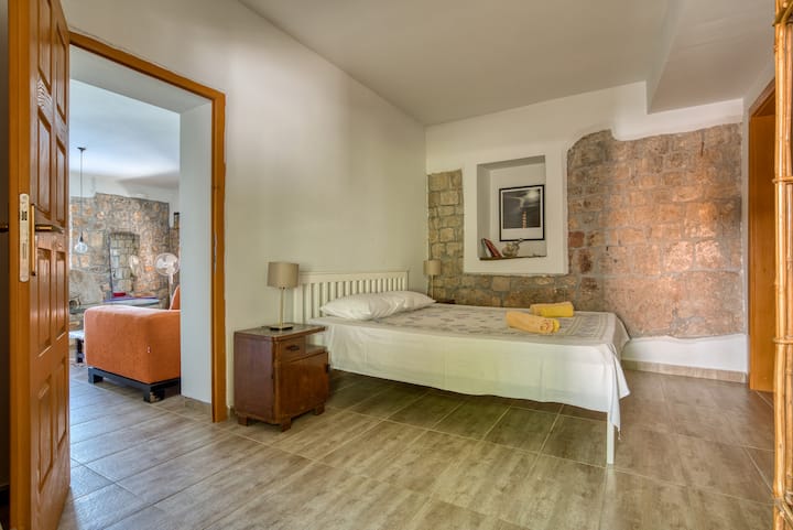 غرفة نوم مزدوجة - حمام داخلي