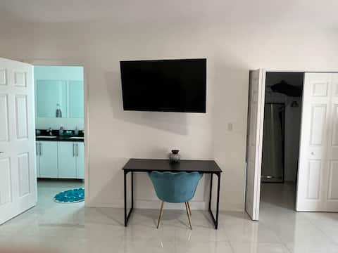 Top performing Airbnb: Oasis Studio w/ Pool & Parking | Near Brickell⁠ in Miami