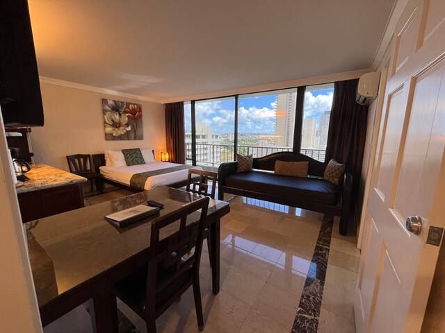 Rare find, actual 3 bedrooms/2 bath Ocean View gallery image 5