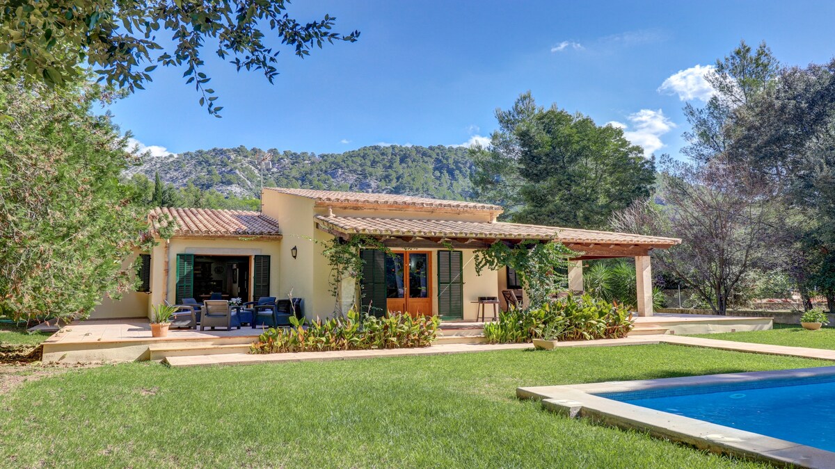 Top performing Airbnb: Perfect 3 bedroom bungalow with pool. in Sa Pobla