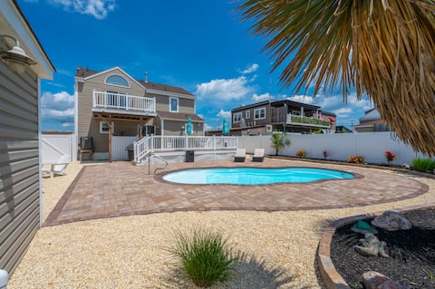 In ground Saltwater Pool • Ortley • 4BDR