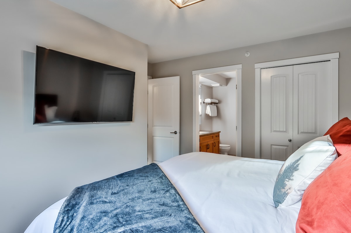 Second Floor Master Bedroom with ensuite