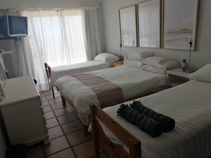 Habitación 1 con baño privado