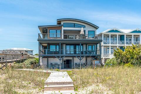 Sleeps 29! New! Sol de Mar Oceanfront & Pool